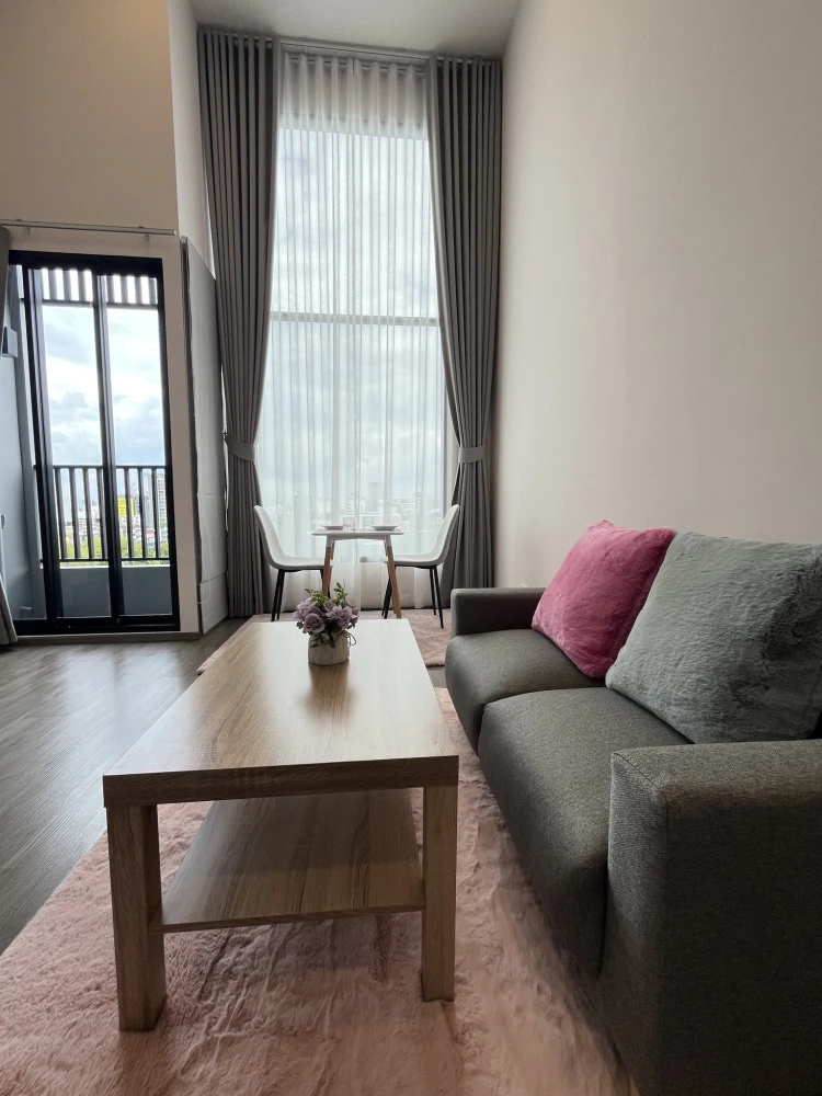 For rent: SO Origin Kaset Interchange. Ready-to-move-in room. Fully furnished. Just bring your own luggage and move in. Hurry and reserve now!!!