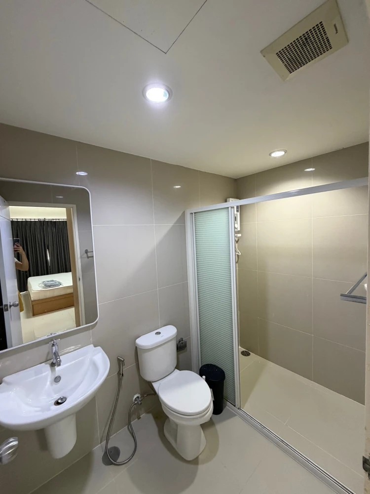 For rent: S&S Sukhumvit 101/1, 16th floor. Unobstructed view, private, fully furnished, ready to move in.