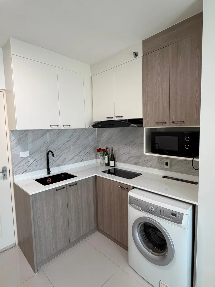 For rent: S&S Sukhumvit 101/1, 16th floor. Unobstructed view, private, fully furnished, ready to move in.