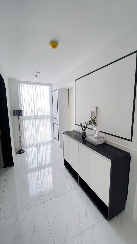 For rent: Star View, 2 bedrooms, 2 bathrooms, spacious living area, coordinated interior design. Move-in ready!