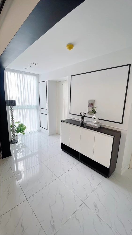 For rent: Star View, 2 bedrooms, 2 bathrooms, spacious living area, coordinated interior design. Move-in ready!