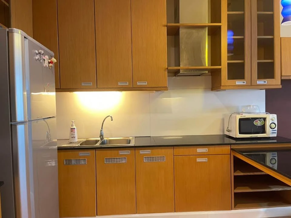 For rent: St.Louis Grand Terrace, spacious room, comfortable, fully furnished, book now, hurry!