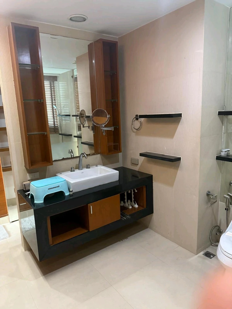 For rent: Sukhumvit City Resort, Sukhumvit 11. Fully furnished, comfortable room. Book now!