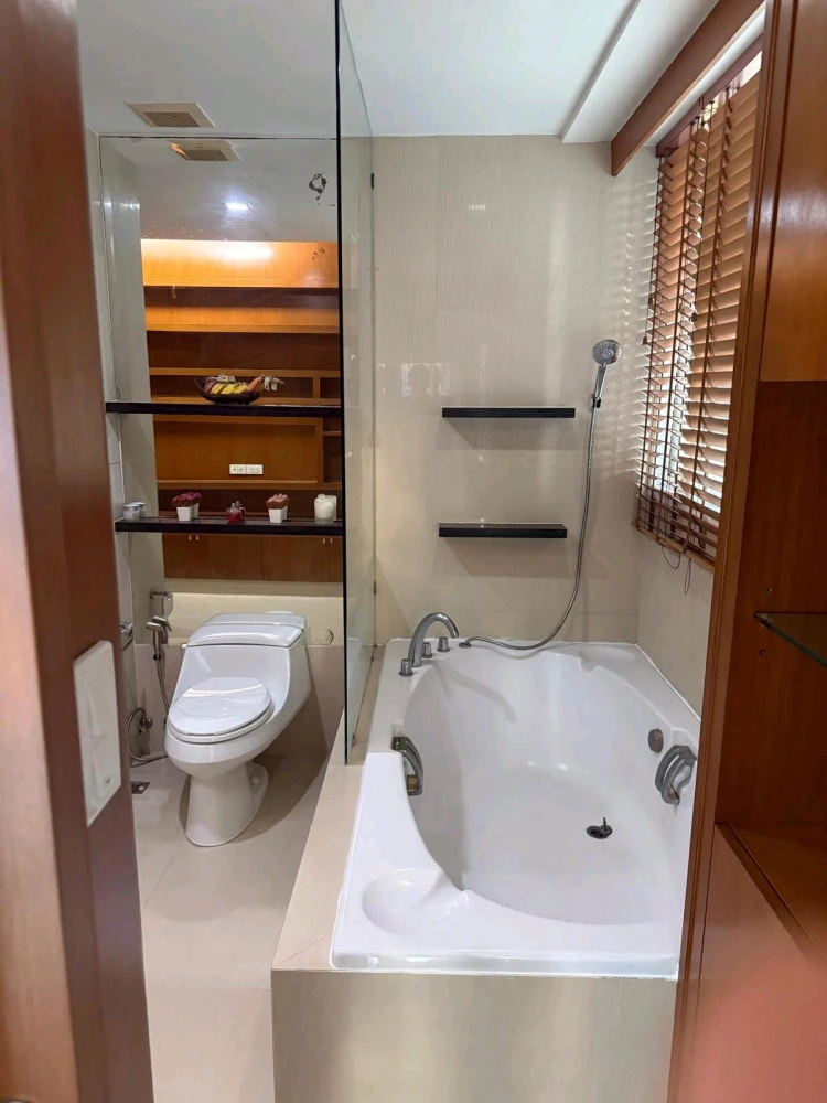 For rent: Sukhumvit City Resort, Sukhumvit 11. Fully furnished, comfortable room. Book now!