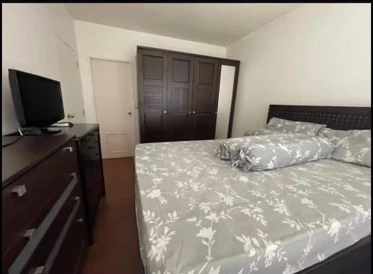 For rent: Sukhumvit Plus condo, nice room on the 10th floor, spacious living area, great location. Just bring your bags and move in!