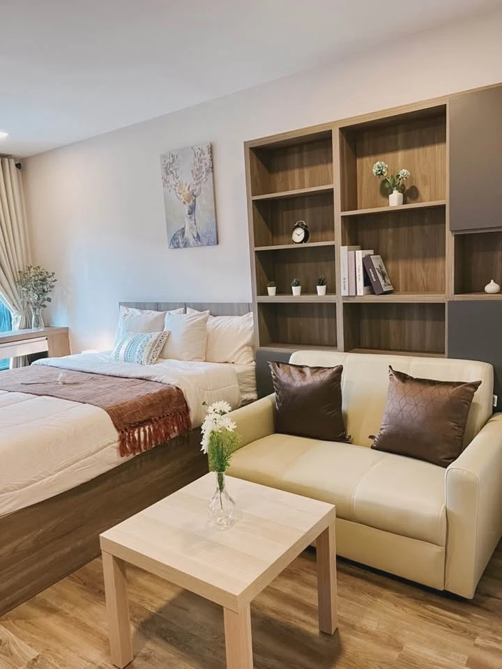 For rent: Sun city MRT Yaek Fai Chai, 4th floor, swimming pool view, complete amenities + electrical appliances, must book.
