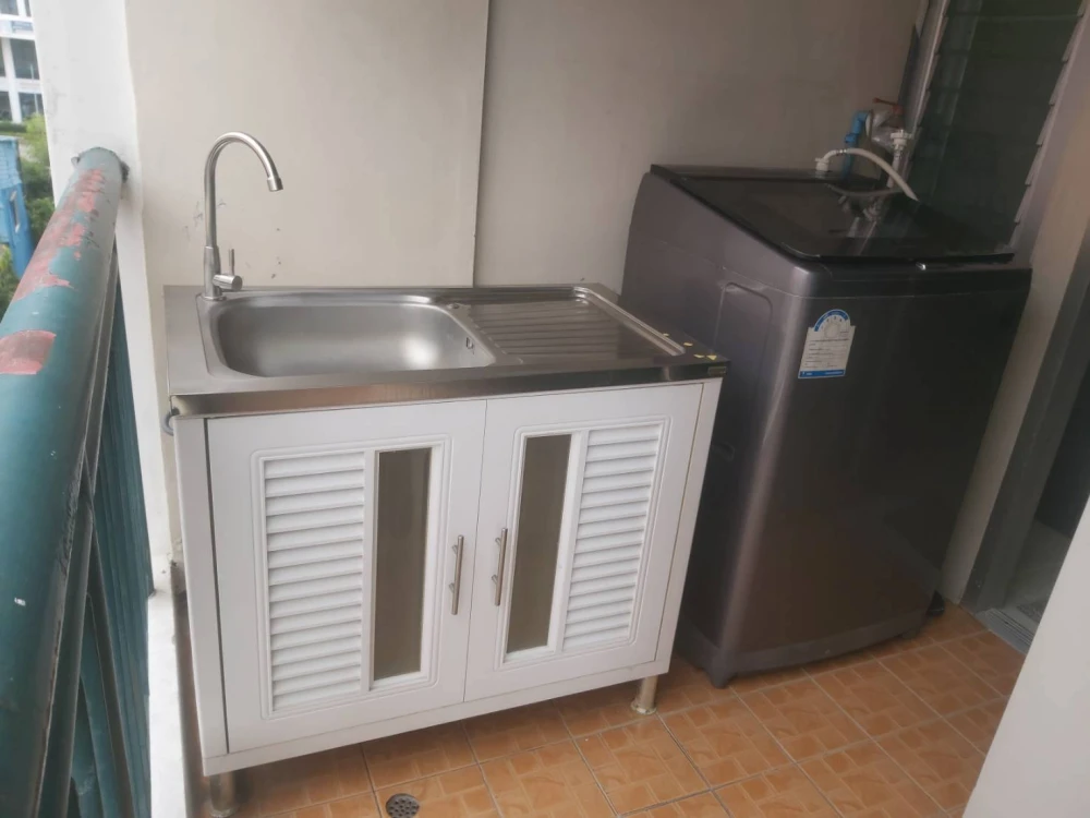 For rent: SunShine Condominium, 1 bedroom, 1 bathroom, fully furnished, at a great price. Don't miss it.