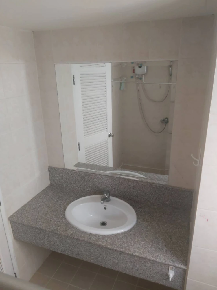 For rent: SunShine Condominium, 1 bedroom, 1 bathroom, fully furnished, at a great price. Don't miss it.