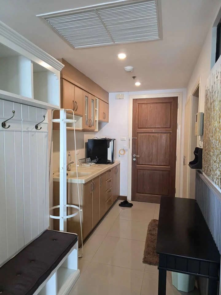 For Rent: Supalai Casa Riva Vista. Large 2-bedroom unit featuring spacious living areas and a wide balcony. Fully furnished and equipped with all appl
