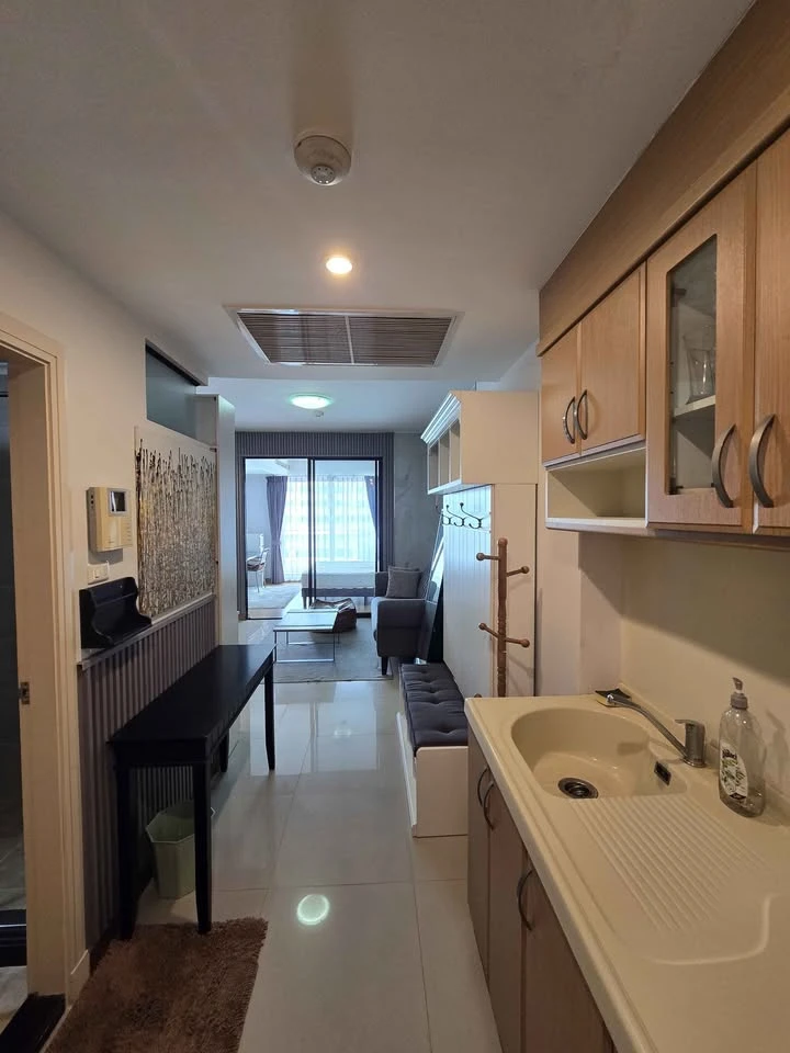 For Rent: Supalai Casa Riva Vista. Large 2-bedroom unit featuring spacious living areas and a wide balcony. Fully furnished and equipped with all appl