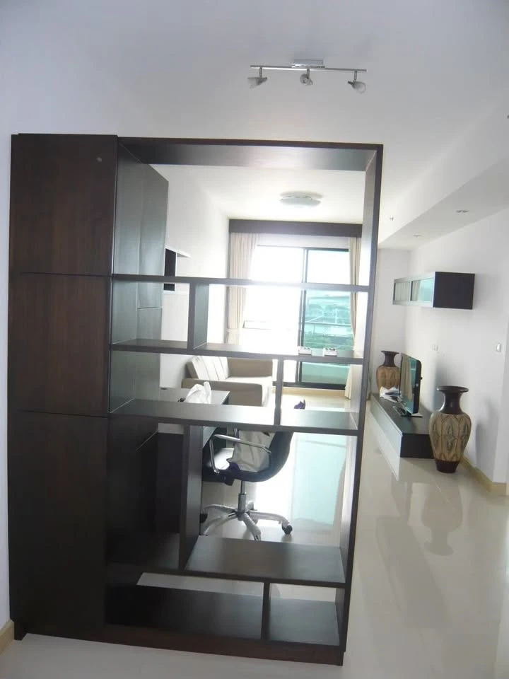 For rent Supalai Casa Riva, a riverside condo on the 9th floor, fully furnished and ready to move in, with electrical appliances and a washing machine