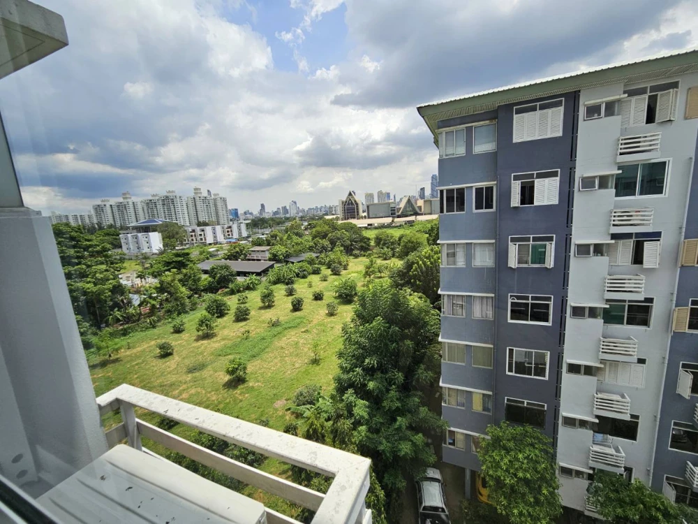 For rent Supalai City Home Ratchada 10, conveniently located near MRT, ready to move in!