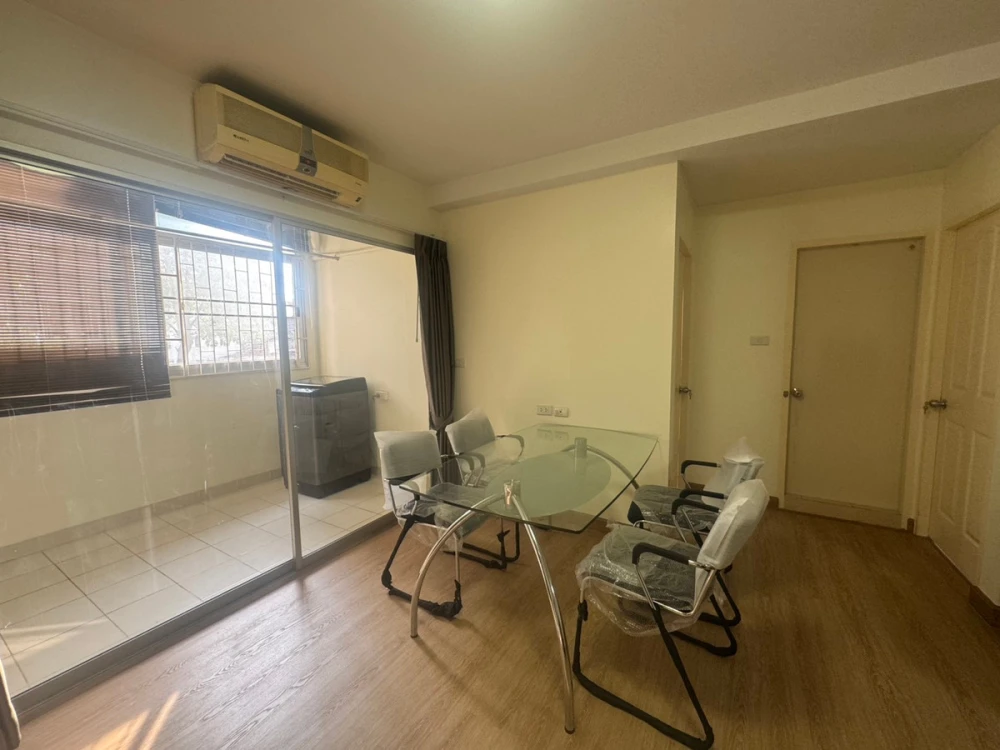 For rent: Supalai City Home Ratchada, 2nd floor. Nice, fully furnished unit. Book now! Don't miss out!