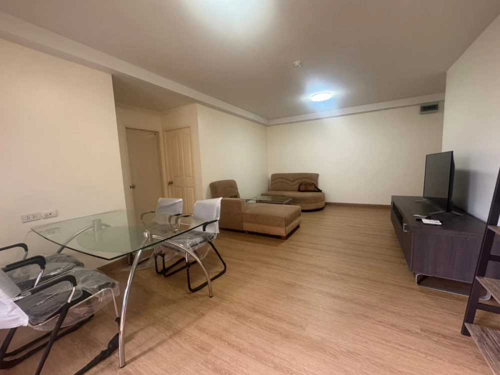 For rent: Supalai City Home Ratchada, 2nd floor. Nice, fully furnished unit. Book now! Don't miss out!
