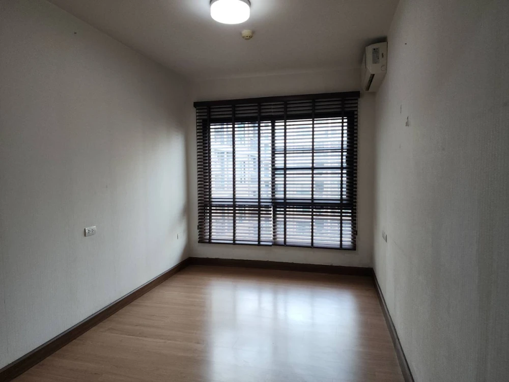 For rent: Supalai City Resort Bearing Station (Lasalle), 6th floor, corner unit, fully furnished. Book now!