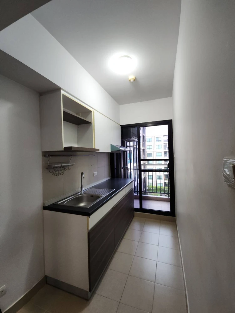 For rent: Supalai City Resort Bearing Station (Lasalle), 6th floor, corner unit, fully furnished. Book now!