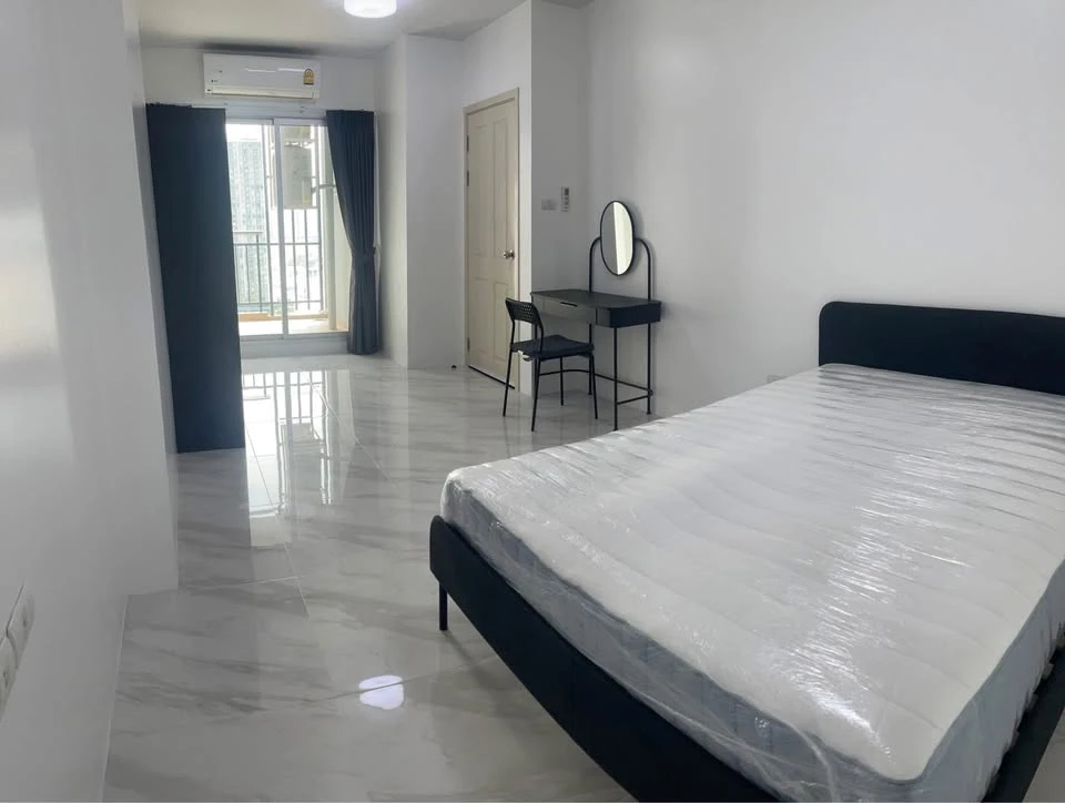 For rent Supalai City Resort Chaengwatthana, 19th floor, good view, fully furnished room, nice to live in, book now.