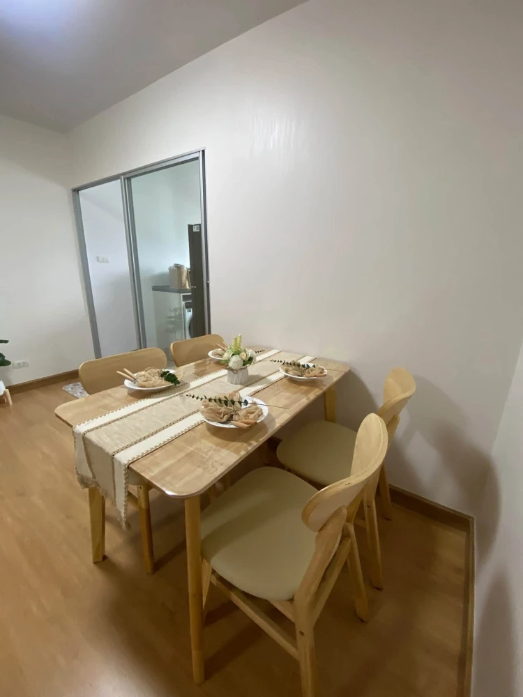 For rent: Supalai City Resort Chaengwatthana, beautifully decorated minimalist room with high-quality built-in furniture. Book now!