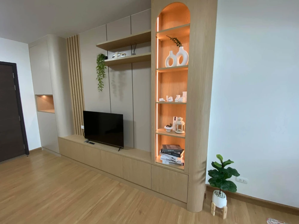 For rent: Supalai City Resort Chaengwatthana, beautifully decorated minimalist room with high-quality built-in furniture. Book now!