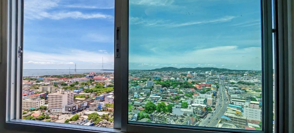 Supalai City Resort Chonburi for rent, a lovely room with complete furniture and appliances. Just bring your bags and move in!