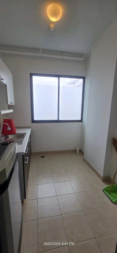 For rent Supalai City Resort Ramkhamhaeng, room with good wallpaper, reasonable price, must book now.