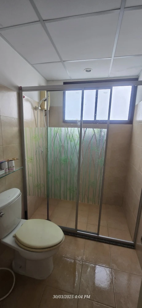 For rent Supalai City Resort Ramkhamhaeng, room with good wallpaper, reasonable price, must book now.