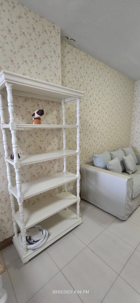 For rent Supalai City Resort Ramkhamhaeng, room with good wallpaper, reasonable price, must book now.