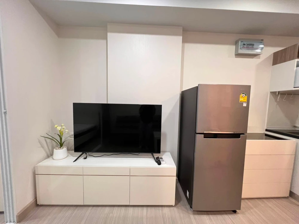 For rent: Supalai City Resort Charansanitwong 91, 7th floor, balcony with morning sun, not hot in the afternoon, fully furnished. Reservation required