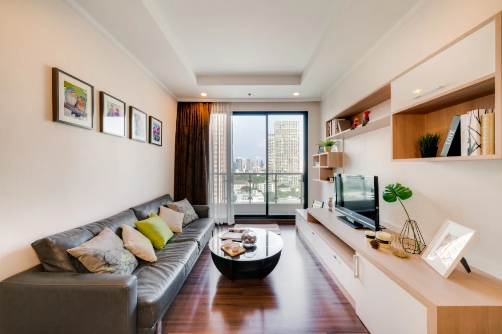 For rent Supalai Elite Sathorn Suanplu, 17th floor, fully furnished, nice room, interested, reserve now.