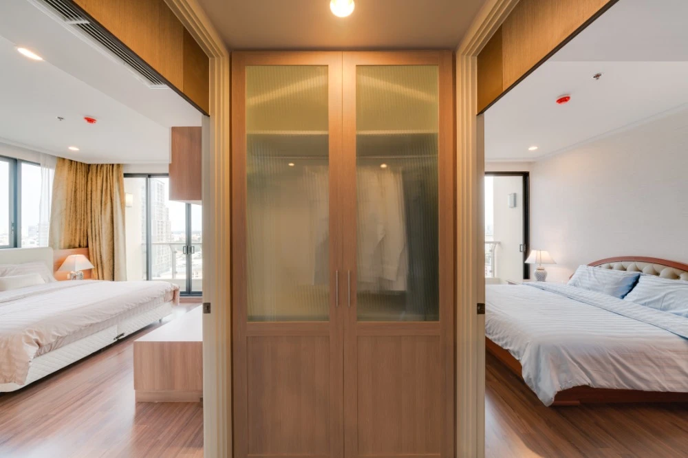 For rent Supalai Elite Sathorn Suanplu, 17th floor, fully furnished, nice room, interested, reserve now.