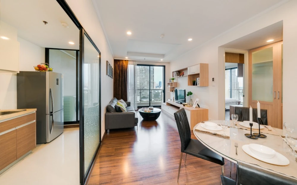 For rent Supalai Elite Sathorn Suanplu, 17th floor, fully furnished, nice room, interested, reserve now.