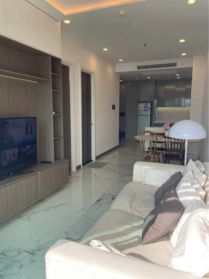 For rent: Supalai Elite Surawong, 27th floor, clear view of ICONSIAM, no buildings blocking, corner room, private, must arrange.