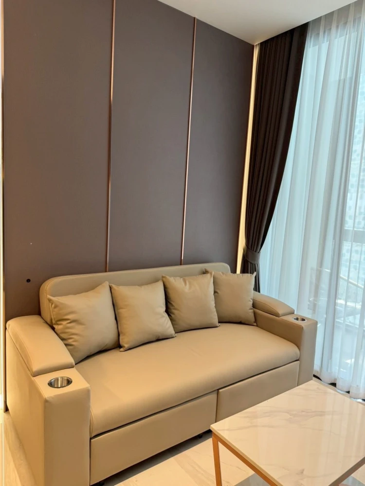 For rent: Supalai Icon Sathorn, 14th floor, pool view, fully furnished with built-in furniture. Book now to secure your unit!
