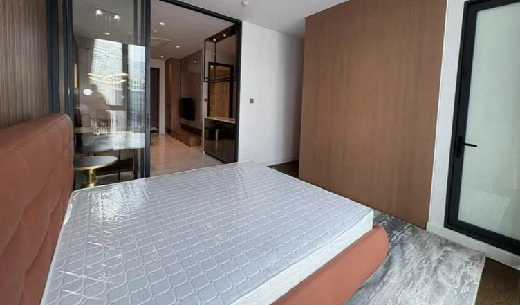 For Rent: Supalai ICON Sathorn, 15th floor. Beautiful, inviting unit; fully furnished. Book now if interested!