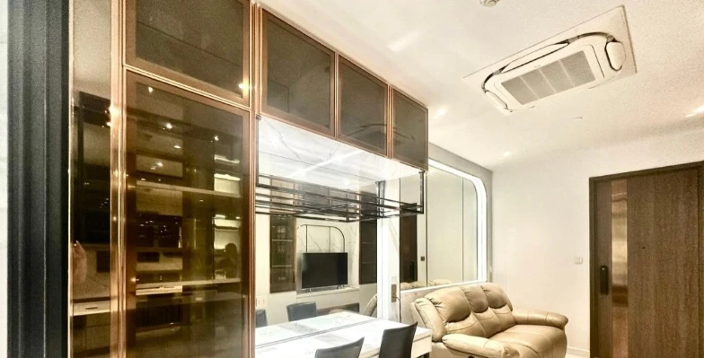 For rent: Supalai ICON Sathorn, 20th floor. Beautifully furnished and ready to move in. Book now! (Quickly!)