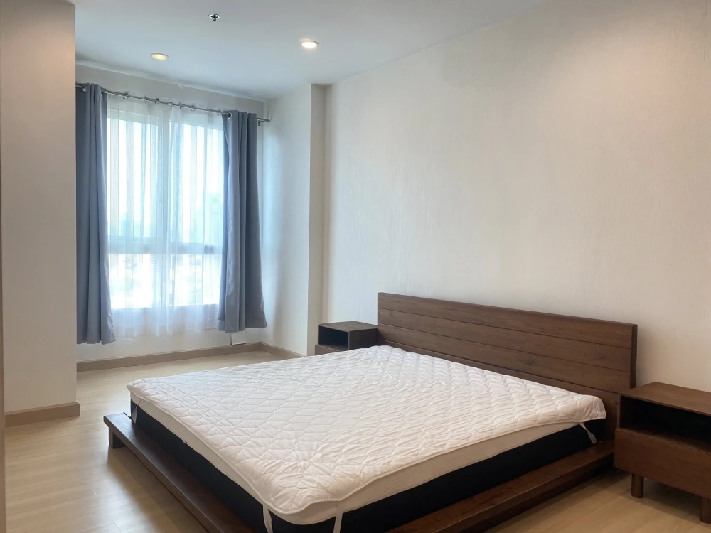 For rent: Supalai Lite @ Ratchada-Narathiwas-Sathorn, high floor unit, fully furnished, ready to move in. Just bring your suitcase! Book now before it