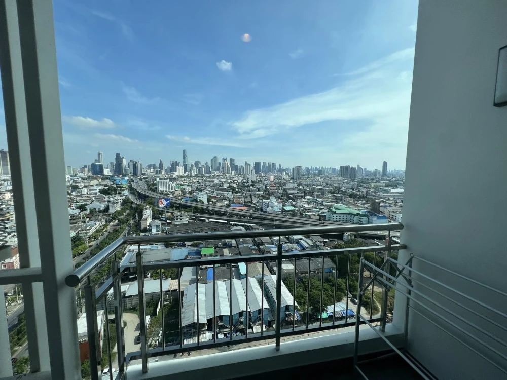 For rent Supalai Lite Sathorn Charoenrat 1 bedroom, 1 bathroom, plenty of usable space, beautiful view from high floor, reserve now!