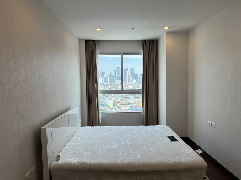 For rent Supalai Lite Sathorn Charoenrat 1 bedroom, 1 bathroom, plenty of usable space, beautiful view from high floor, reserve now!