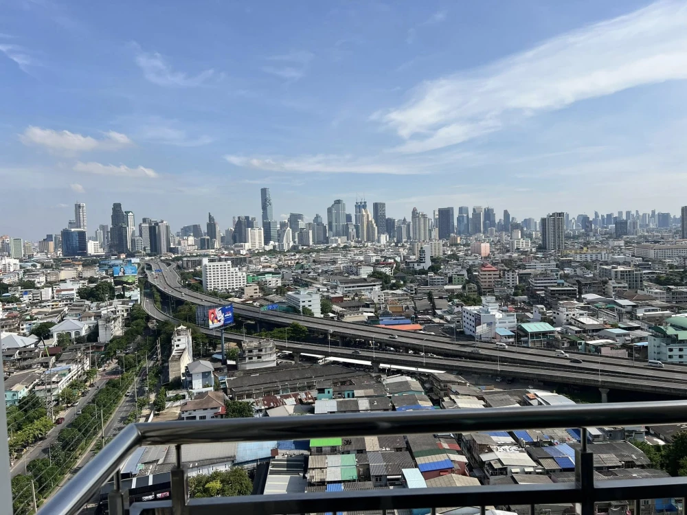 For rent Supalai Lite Sathorn Charoenrat 1 bedroom, 1 bathroom, plenty of usable space, beautiful view from high floor, reserve now!