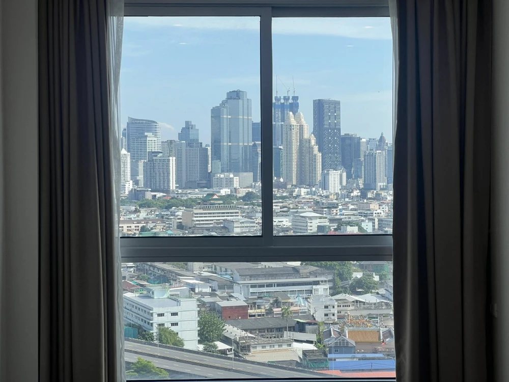 For rent Supalai Lite Sathorn Charoenrat 1 bedroom, 1 bathroom, plenty of usable space, beautiful view from high floor, reserve now!