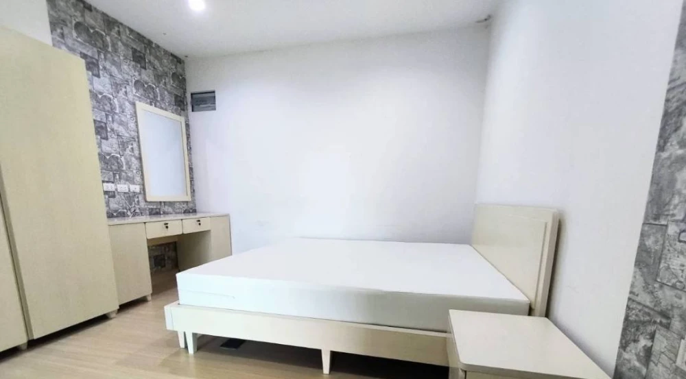 For sale/rent Supalai Loft @ Talat Phlu Station, spacious and comfortable room, suitable for a family. Reserve now before it's too late.