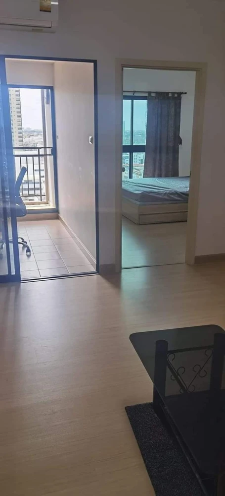 For rent: Supalai Loft @ Talat Phlu Station, high floor unit, fully furnished. Just bring your suitcase and move in!