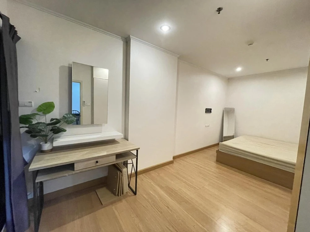 For rent Supalai Loft Chaeng Watthana comes with complete decoration. Book now. Don't miss it.
