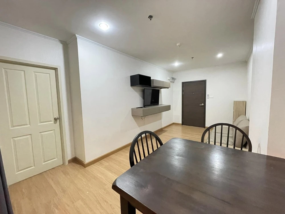 For rent Supalai Loft Chaeng Watthana comes with complete decoration. Book now. Don't miss it.