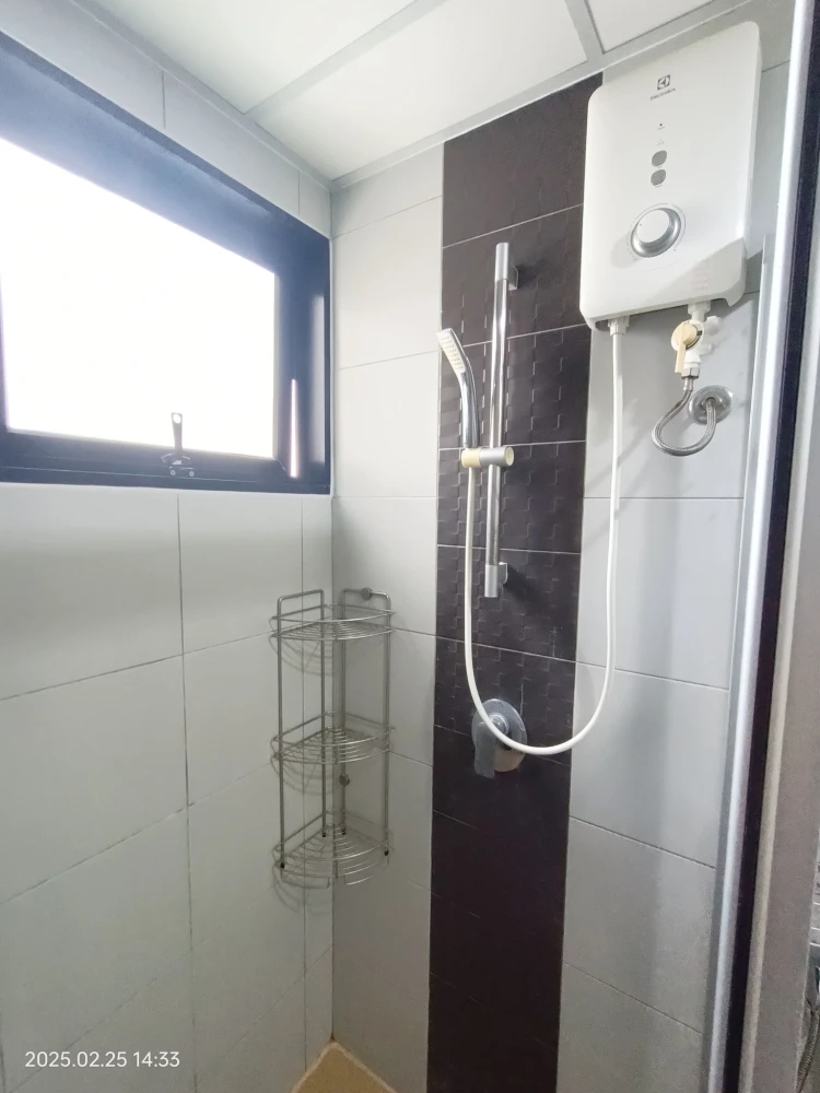 For rent: Supalai Loft Chaeng Watthana. Spacious and comfortable room, fully furnished. Book now before it's too late!