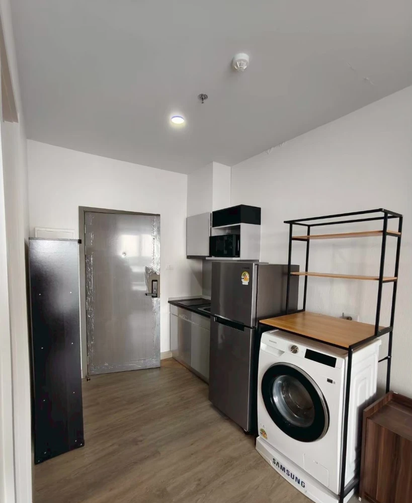 For rent: Supalai Loft Phasi Charoen Station, 1 bedroom, 1 bathroom, fully furnished. Just bring your bags and move in!