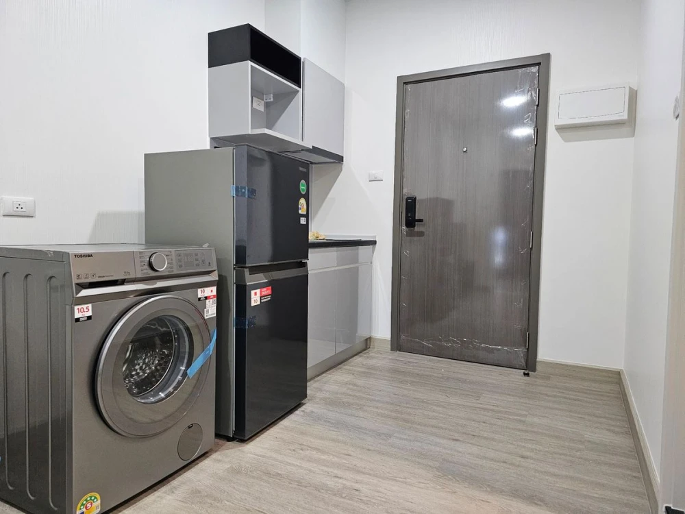 For rent Supalai Loft Phasi Charoen Station, 20th floor, partitioned room, fully furnished, nice to live in, reserve now.