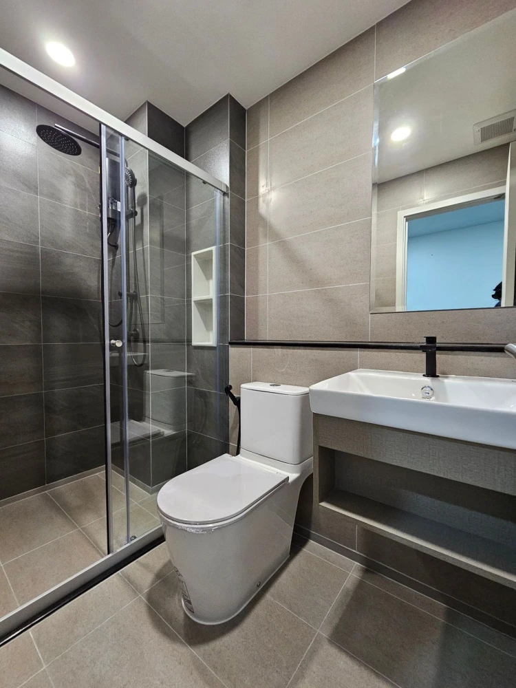 For rent Supalai Loft Phasi Charoen Station, 20th floor, partitioned room, fully furnished, nice to live in, reserve now.