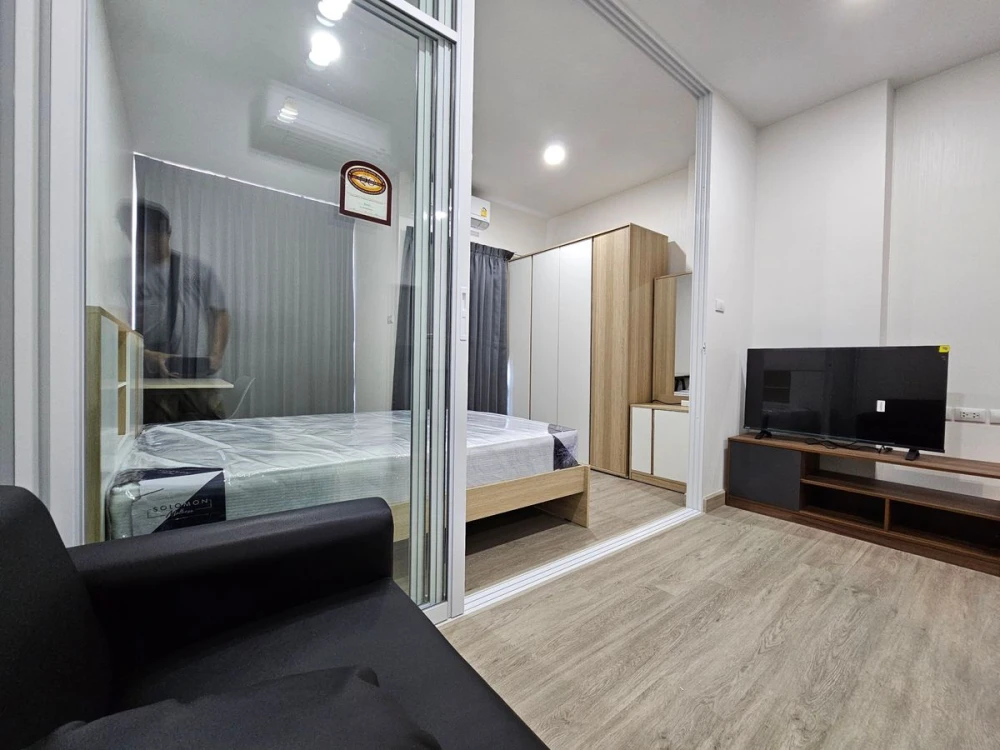 For rent Supalai Loft Phasi Charoen Station, 20th floor, partitioned room, fully furnished, nice to live in, reserve now.