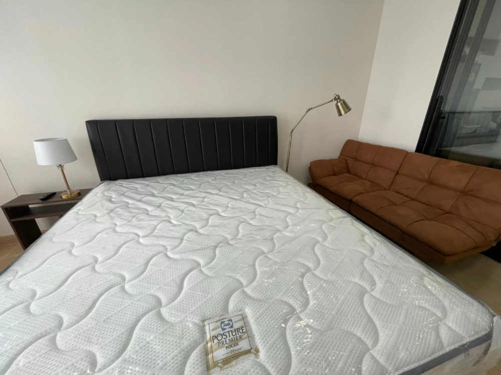 For rent: Supalai Loft Prajadhipok-Wongwian Yai, 10th floor, pool view, fully furnished, ready to move in. Reserve now!